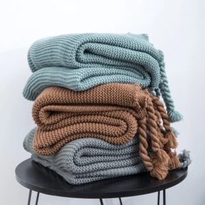 Soft Knitted Throw Blankets