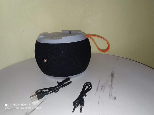 Portable Bluetooth speakerx