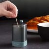 Automatic toothpicks holder