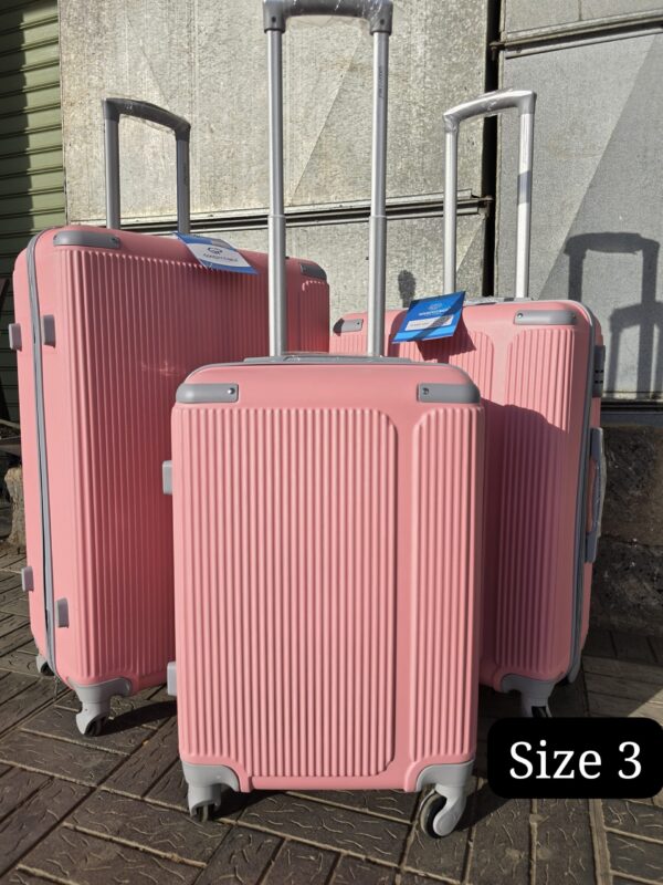 IMG-20240911-WA1166 3 in 1 Luxurious Fibre Suitcase (size 3)