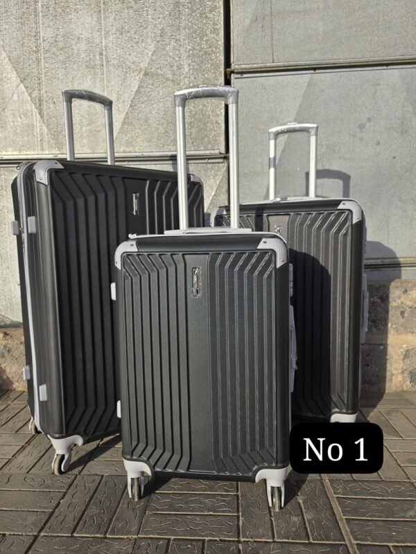 IMG-20240911-WA1205(1) 3 in 1 Luxurious Unbreakable PP Suitcase