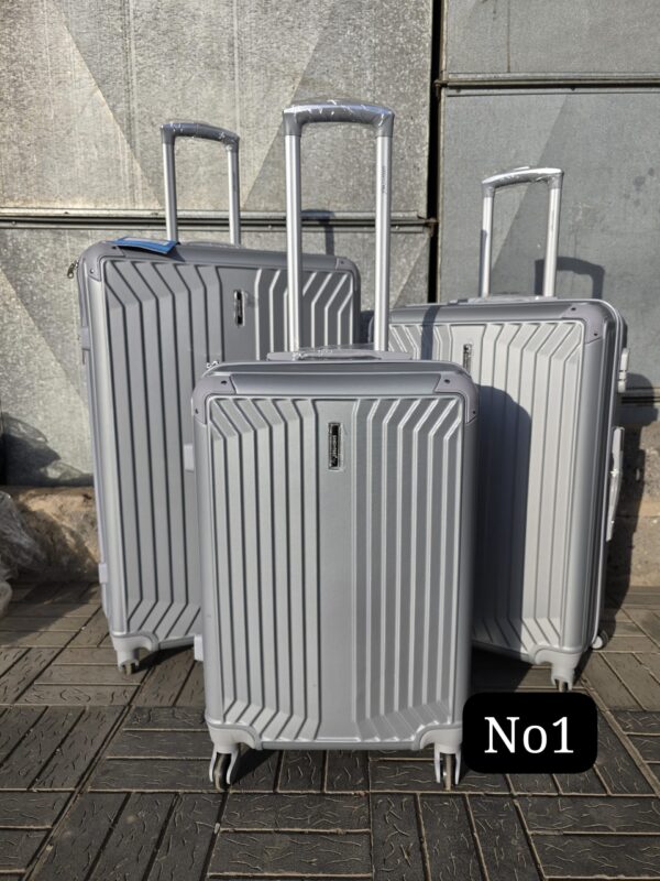 IMG-20240911-WA1210 3 in 1 Luxurious Unbreakable PP Suitcase