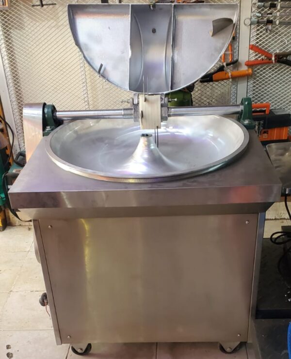 Commercial vegetable cutter